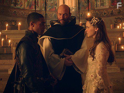 Lucien Laviscount and Clara Rugaard in Still Star-Crossed (2017)