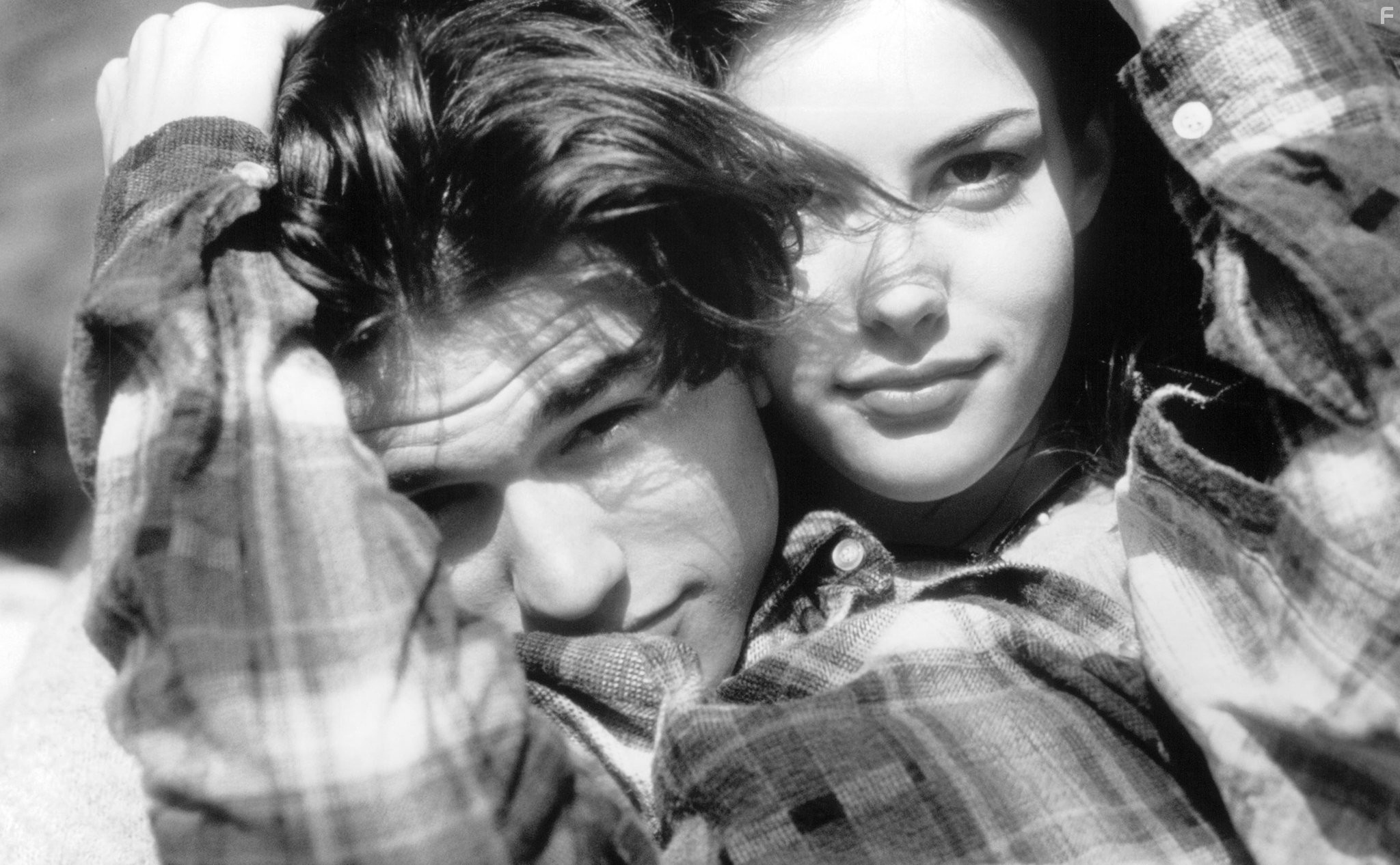 Liv Tyler and Johnny Whitworth in Магазин 'Империя' (1995)