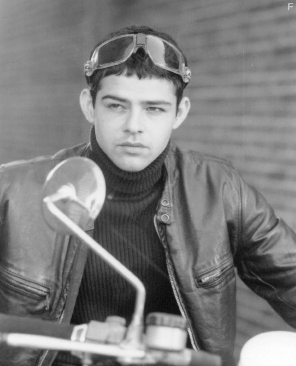 Rory Cochrane in Магазин 'Империя' (1995)