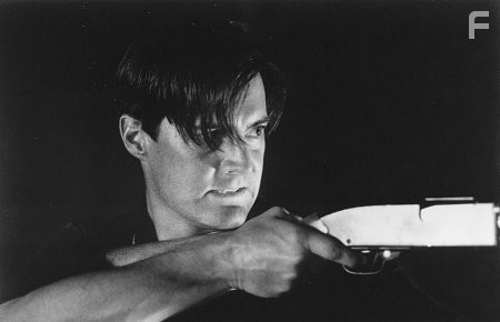 Kyle MacLachlan in Эффект спускового курка (1996)