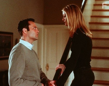 Vince Vaughn and Teri Polo in Скрытая угроза (2001)