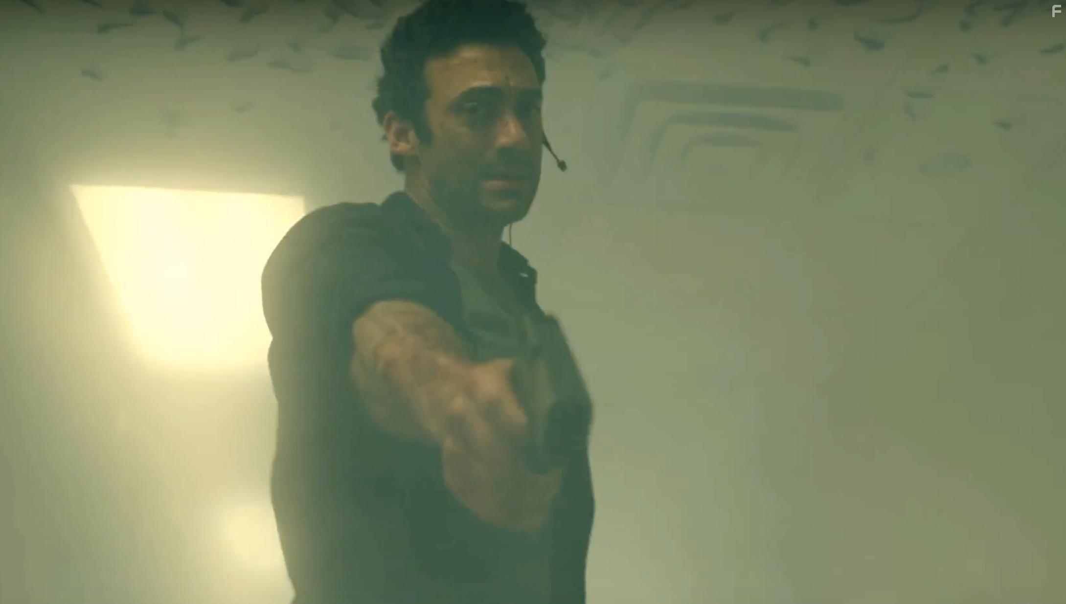 Morgan Spector in The Mist (2017)