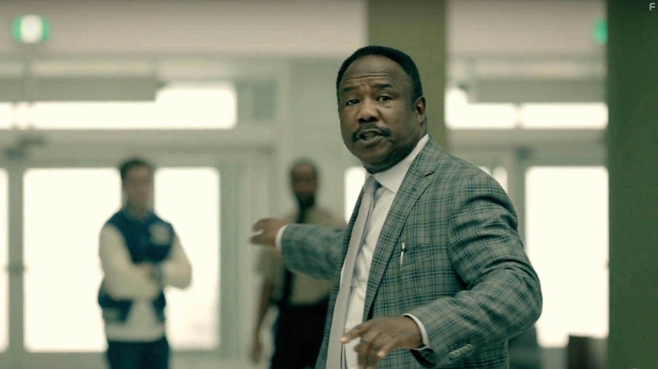 Isiah Whitlock Jr. in The Mist (2017)