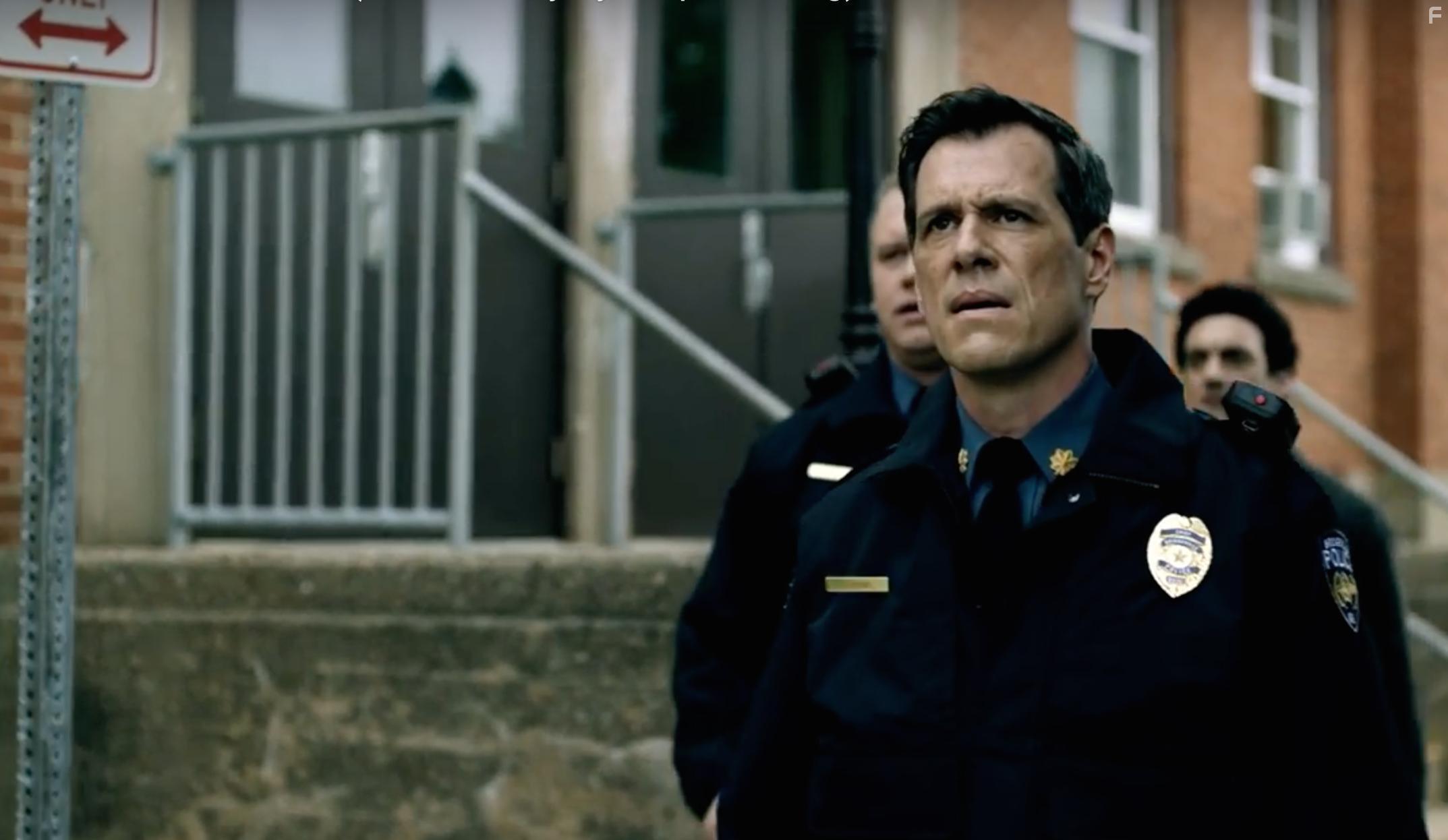 Darren Pettie in The Mist (2017)