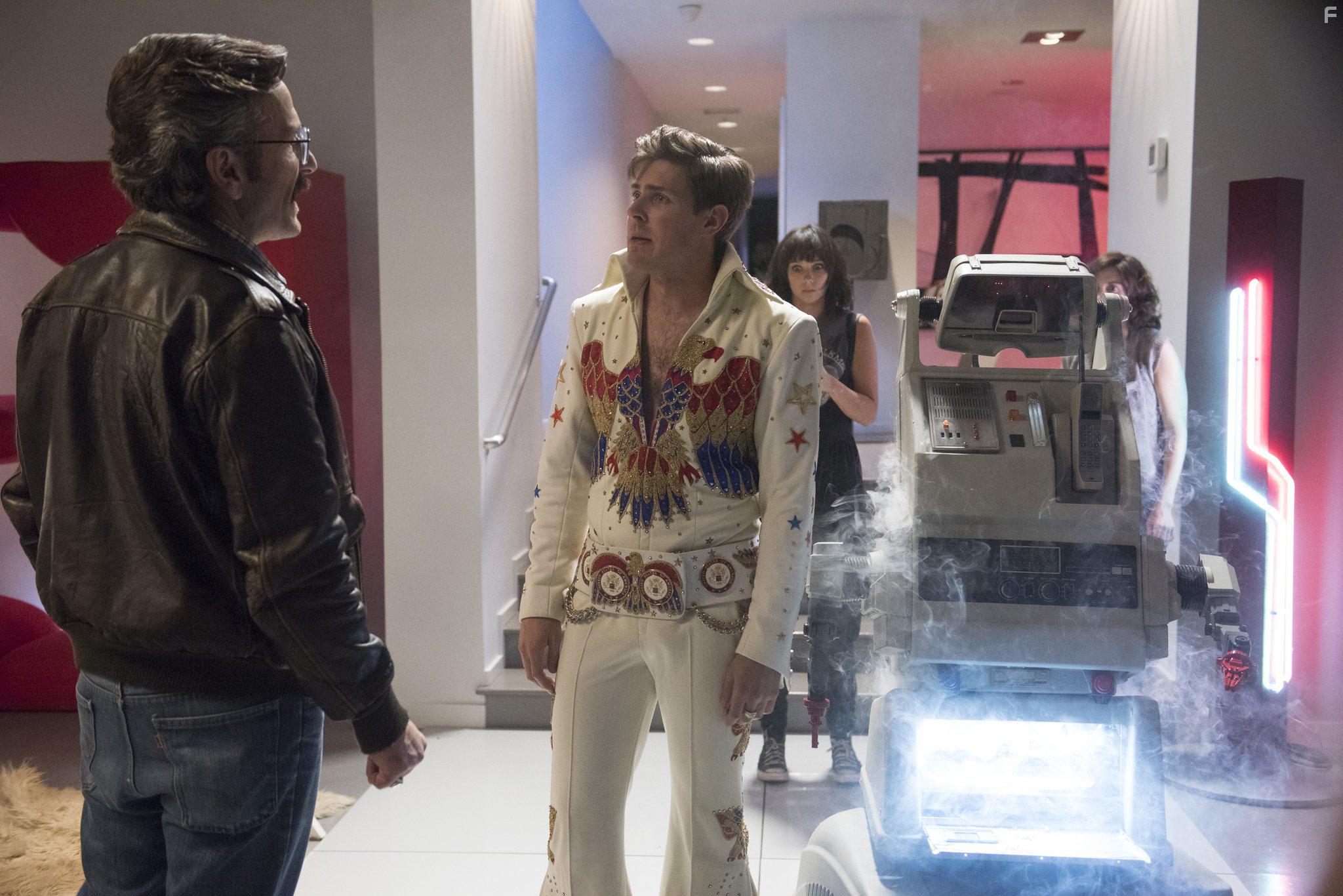 Marc Maron, Chris Lowell, and Britt Baron in GLOW (2017)