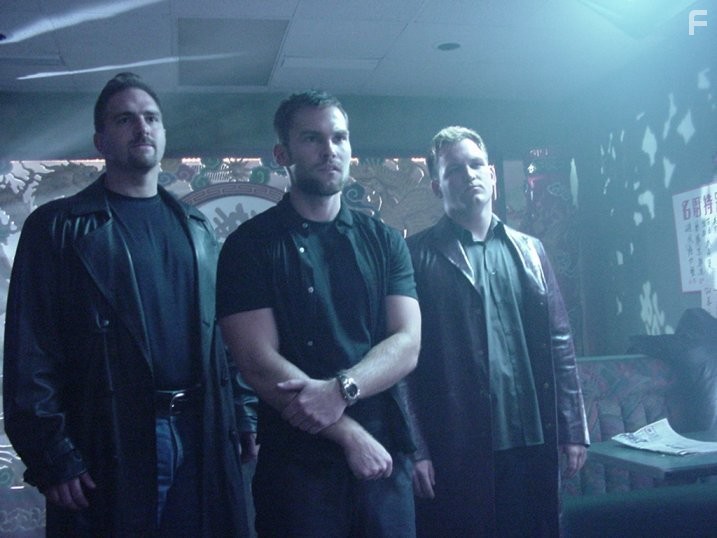 Seann William Scott, Ty Olsson, and Michael Roselli in Бесшабашное ограбление (2002)