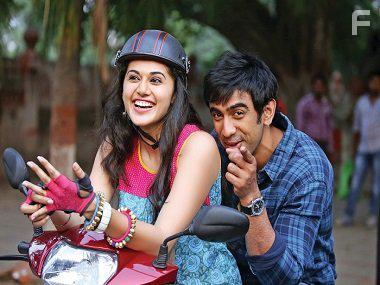 Amit Sadh and Tapsee Pannu in Running Shaadi (2017)