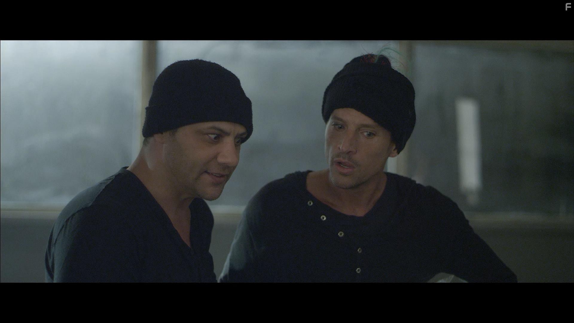 Simon Rex and Shannon Brown in Halloweed (2016)