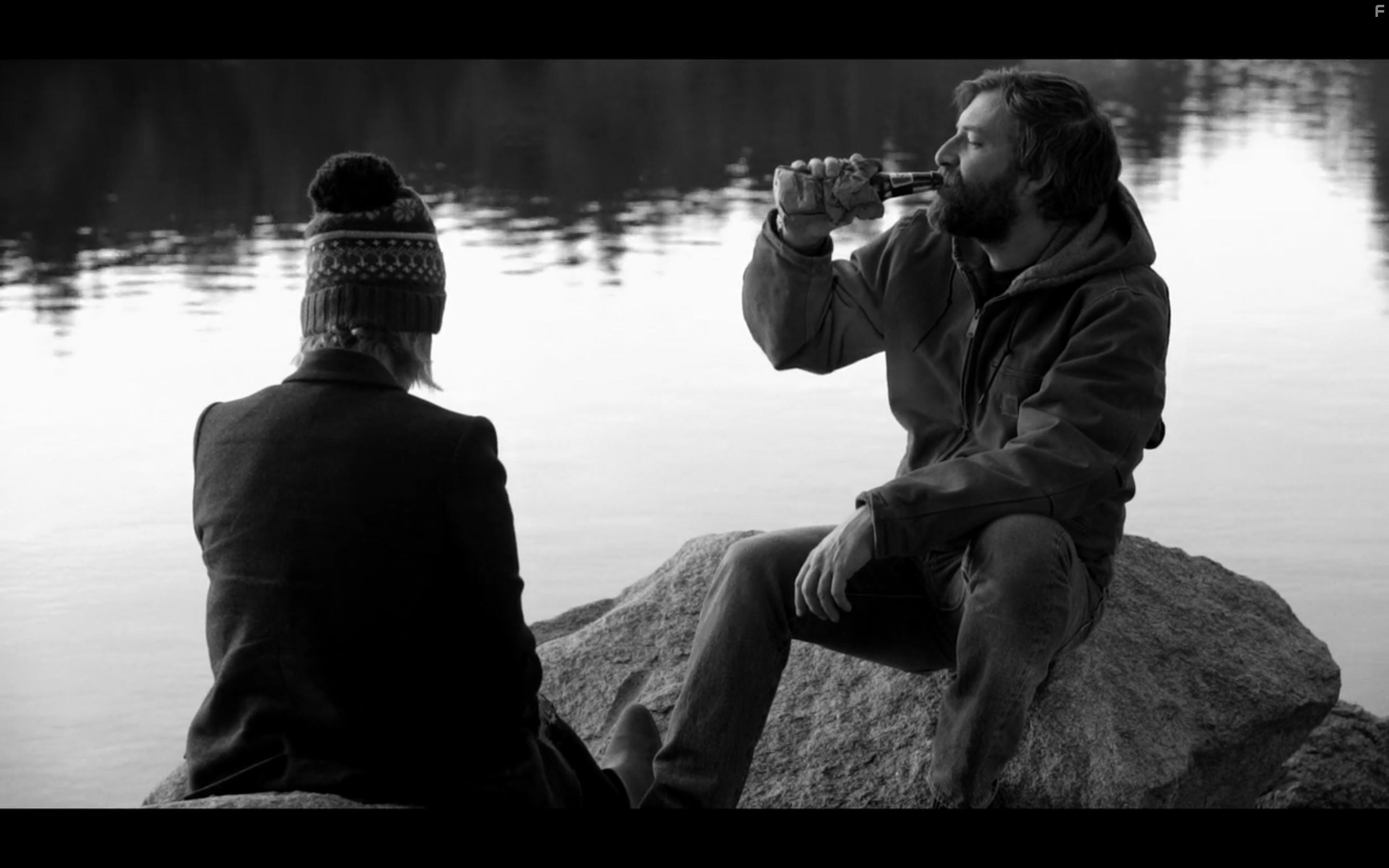 Sarah Paulson and Mark Duplass in Blue Jay (2016)