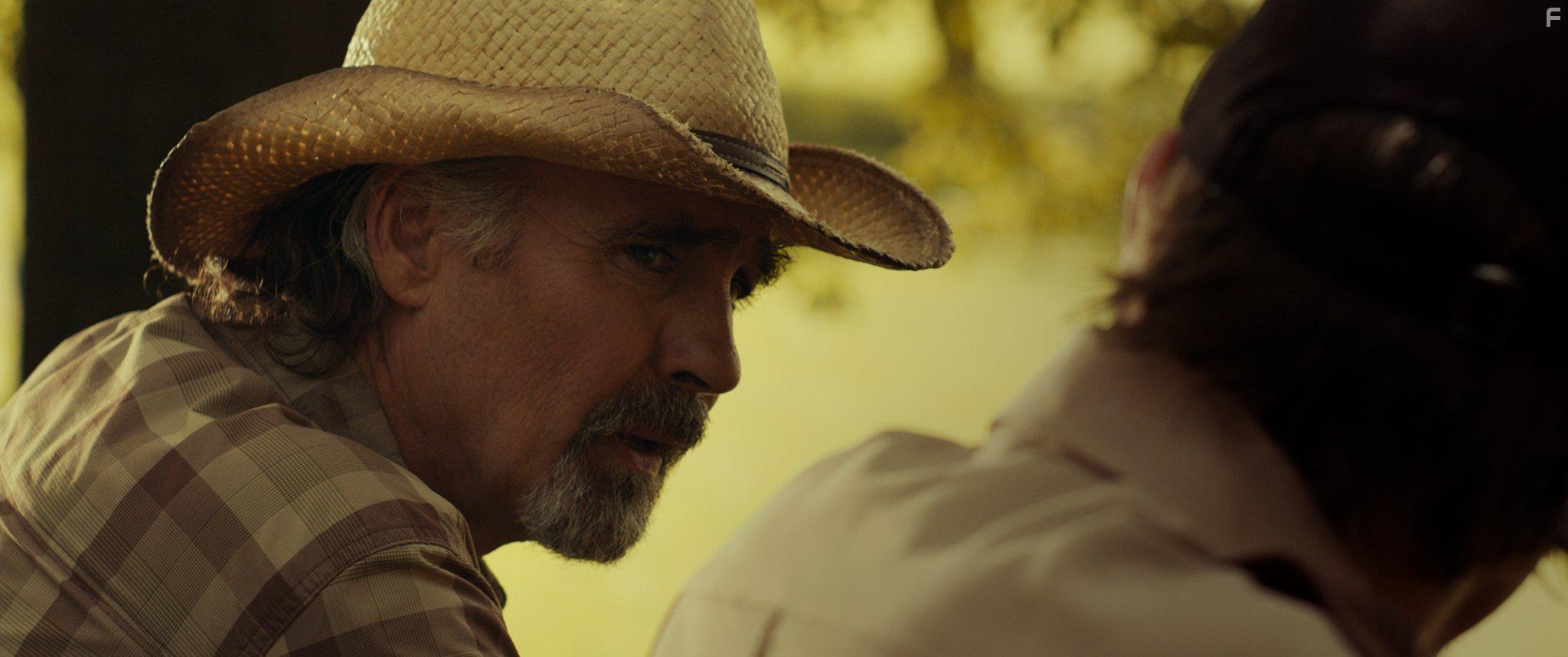 Jeff Fahey in The Hollow (2016)