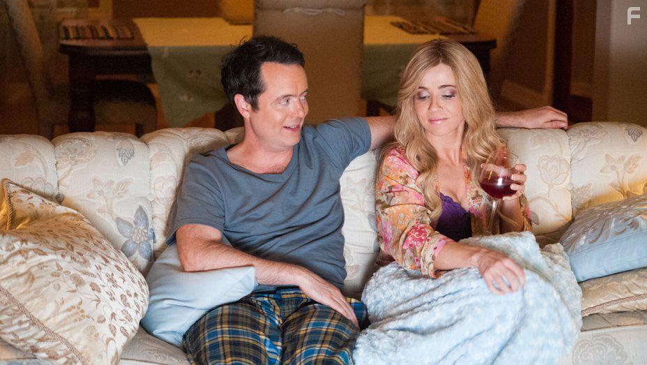 Linda Cardellini and Jon Daly in Austin Found (2017)