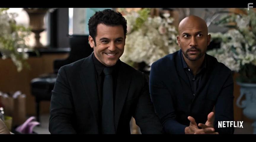 Fred Savage and Keegan-Michael Key in Friends from College (2017)