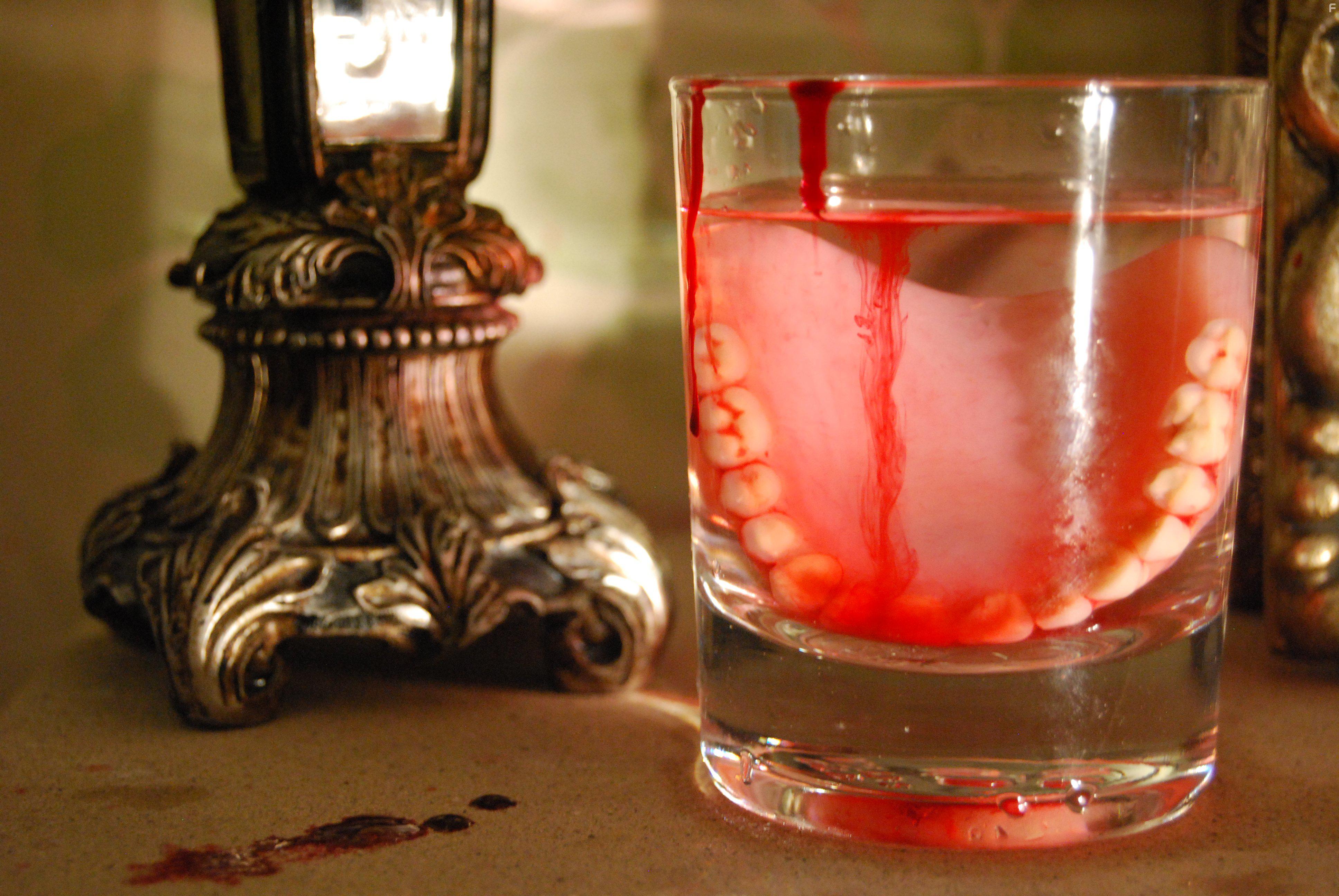 Granny of the Dead (2017)