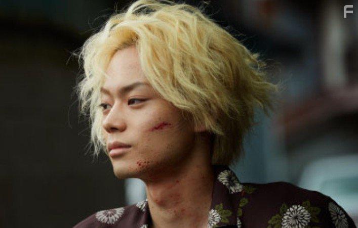 Masaki Suda in Oboreru naifu (2016)