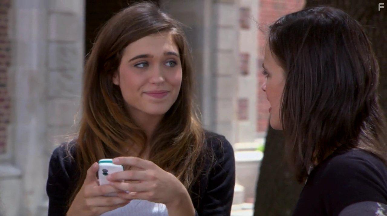 Taylor Kowald in The High Schoolers Guide to College Parties (2015)