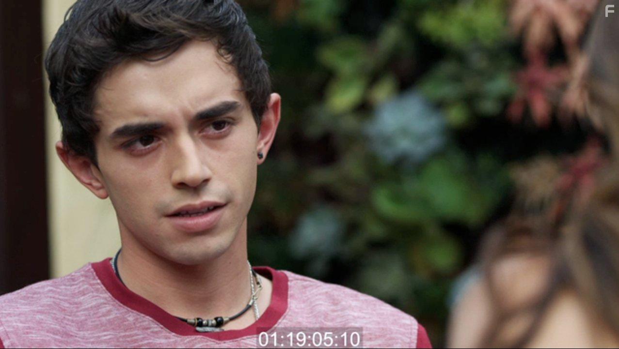 Miguel Fasa in Boyfriend Killer (2017)