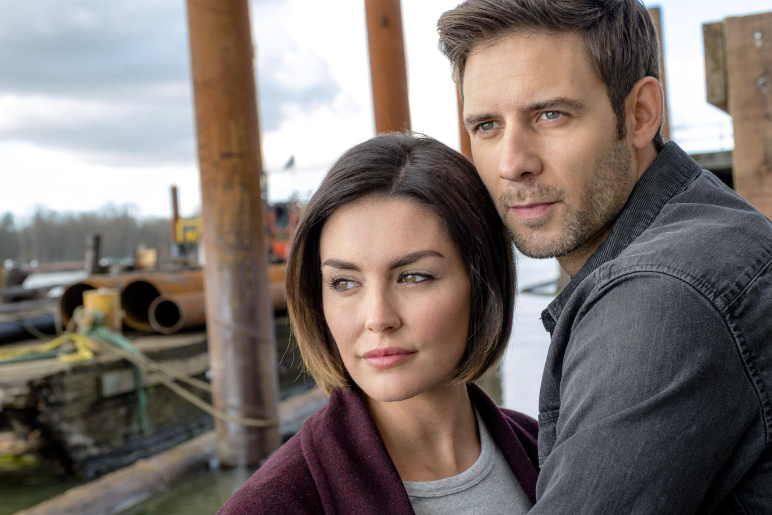 Taylor Cole and Steve Lund in The Art of Us (2017)