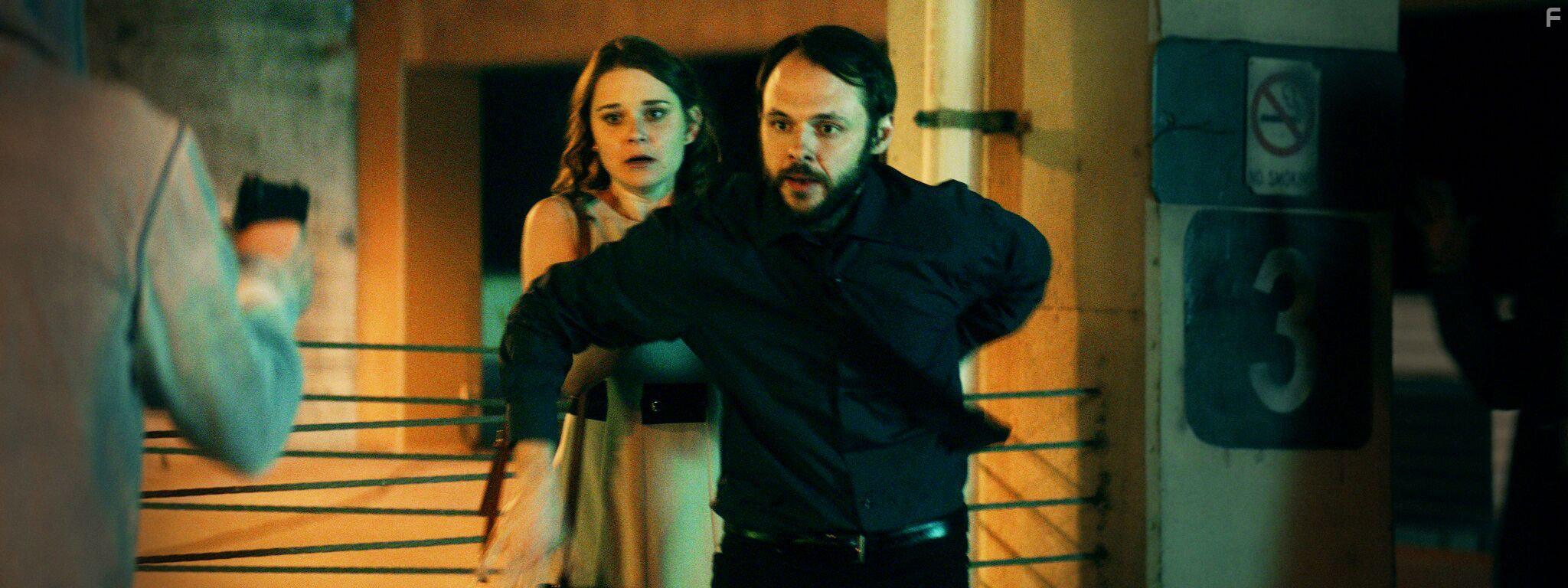 Nadja Bobyleva and Christopher Denham in Camera Obscura (2017)