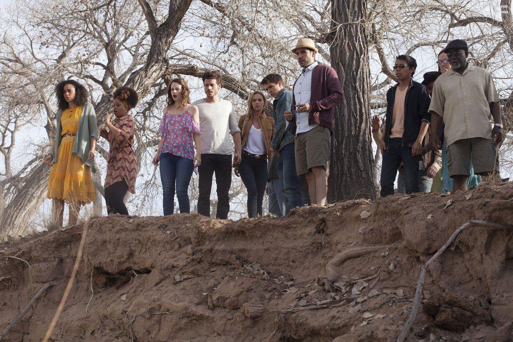 Arielle Kebbel, Sarah Ramos, Kellee Stewart, Parisa Fitz-Henley, John-Paul Howard, Franois Arnaud, and Bernardo Saracino in Midnight, Texas (2016)