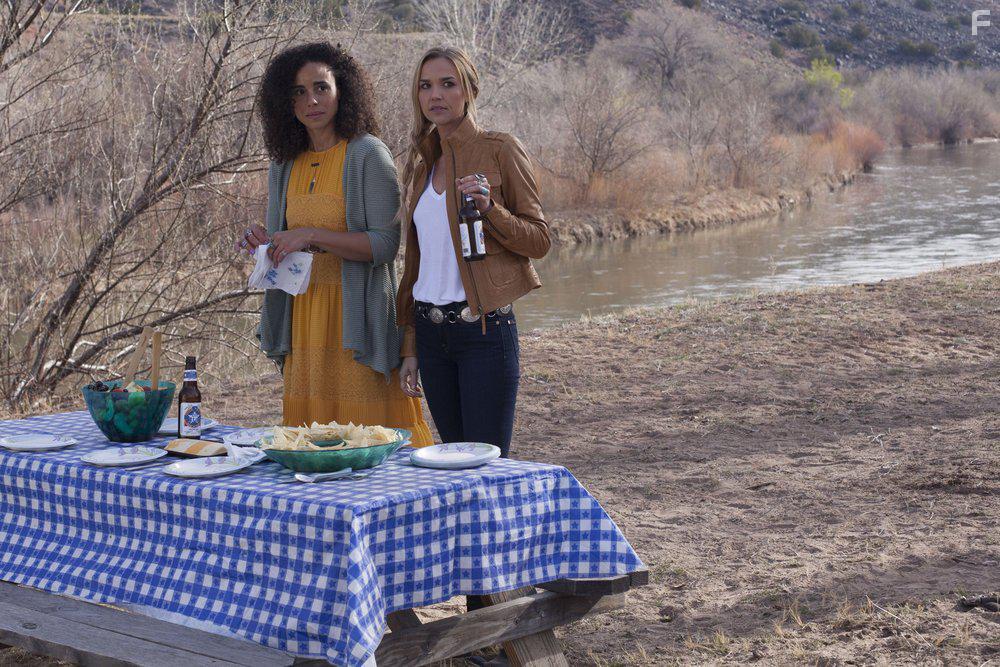 Arielle Kebbel and Parisa Fitz-Henley in Midnight, Texas (2016)