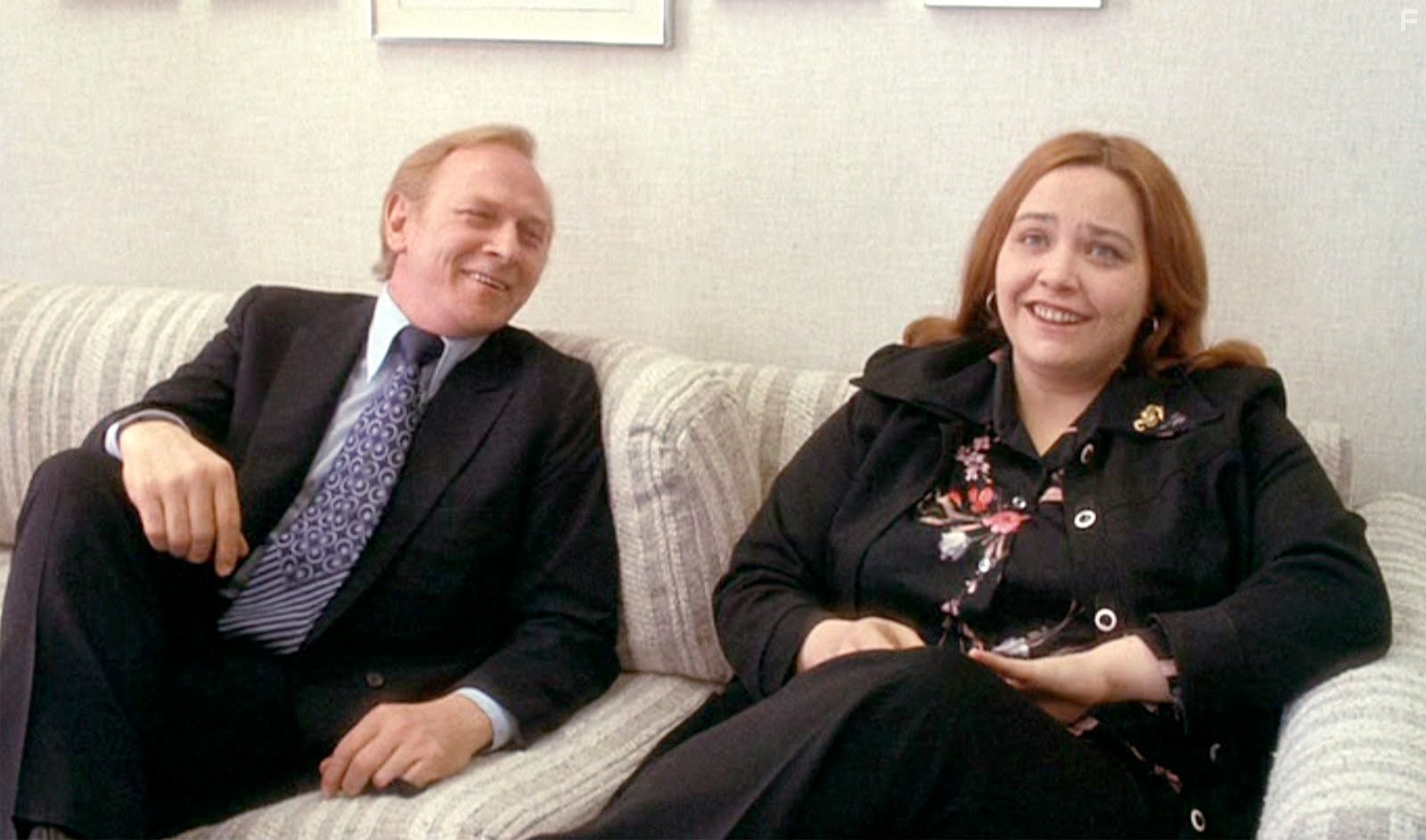 Conchata Ferrell and John Carpenter in Телесеть (1976)