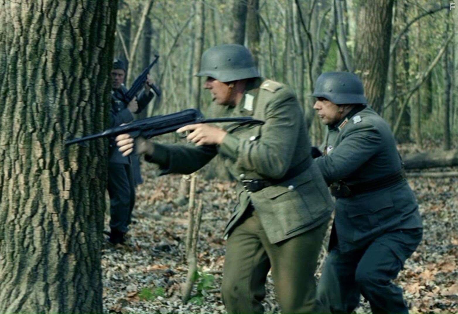 Brian M. Alvey and John R Grounds in Operation Dunkirk (2017)