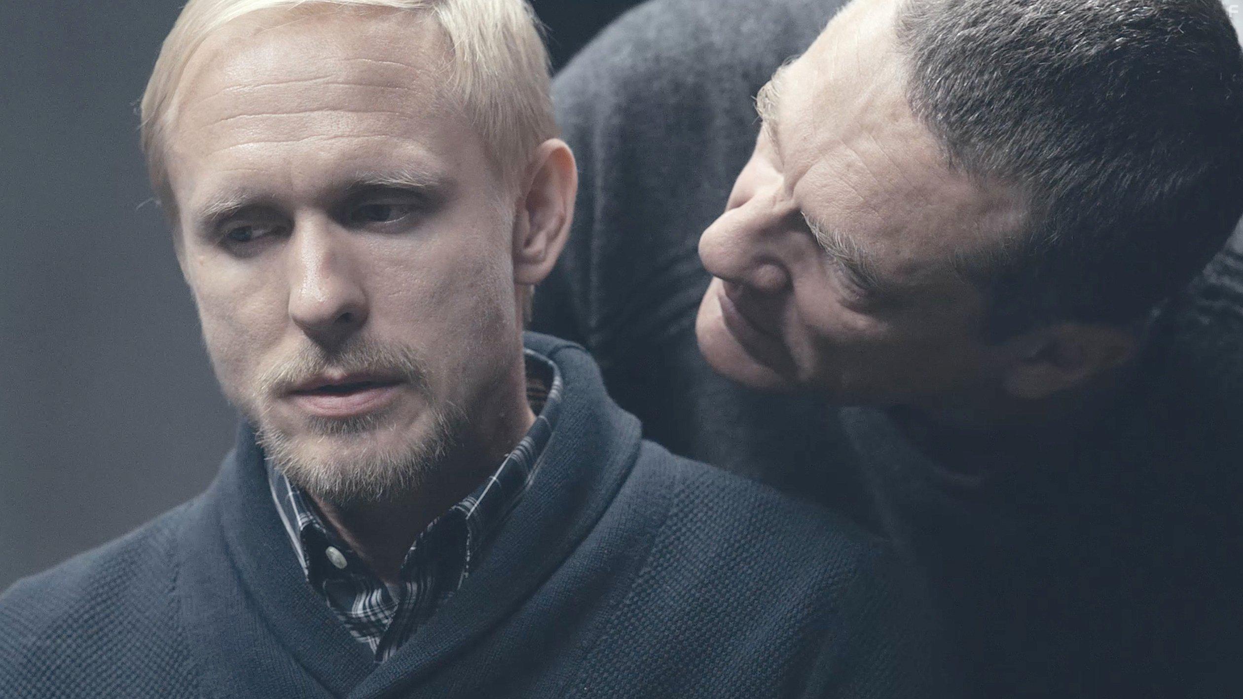 Ville Virtanen and Sampo Sarkola in Sorjonen (2016)