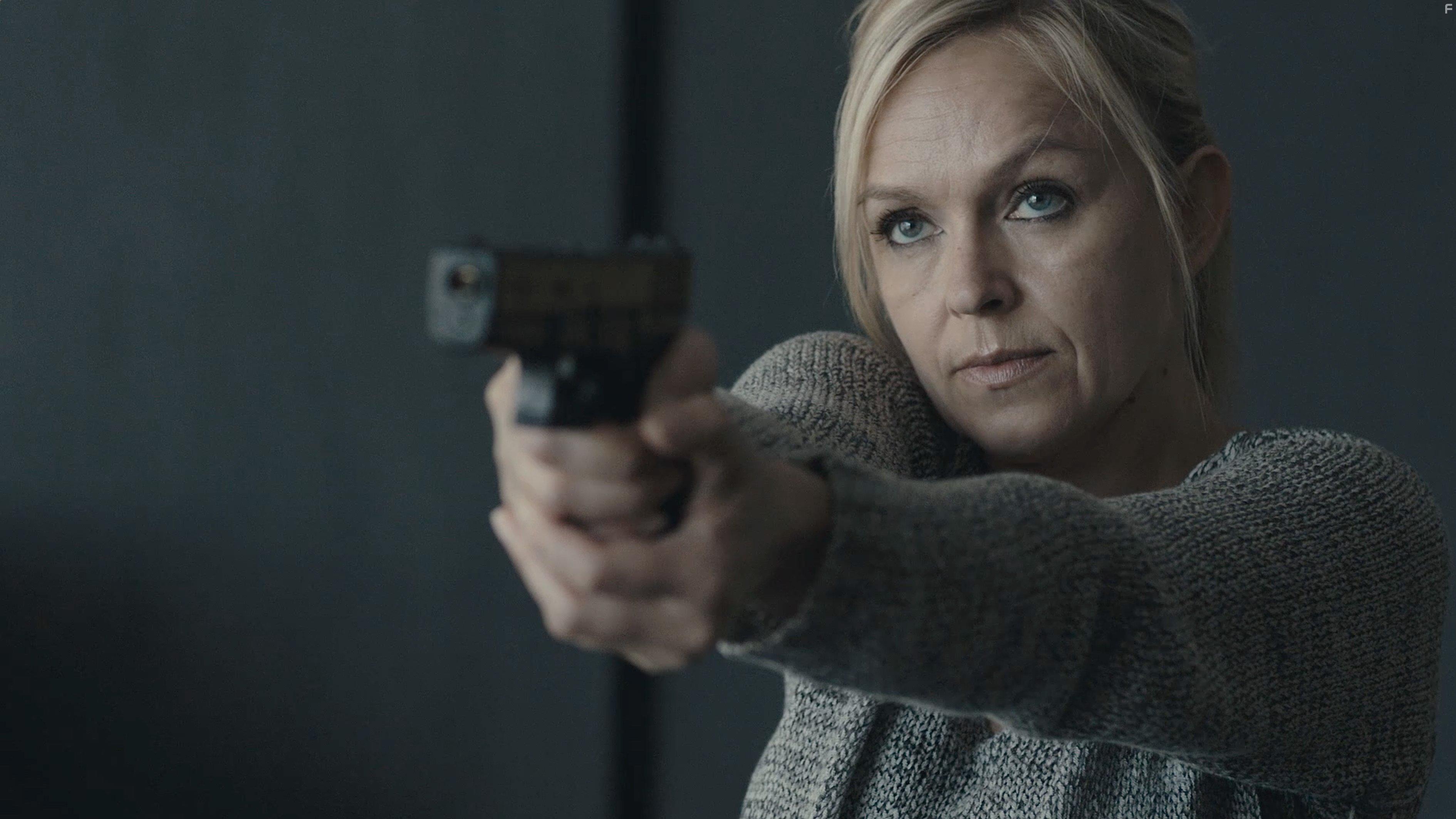 Anu Sinisalo in Sorjonen (2016)