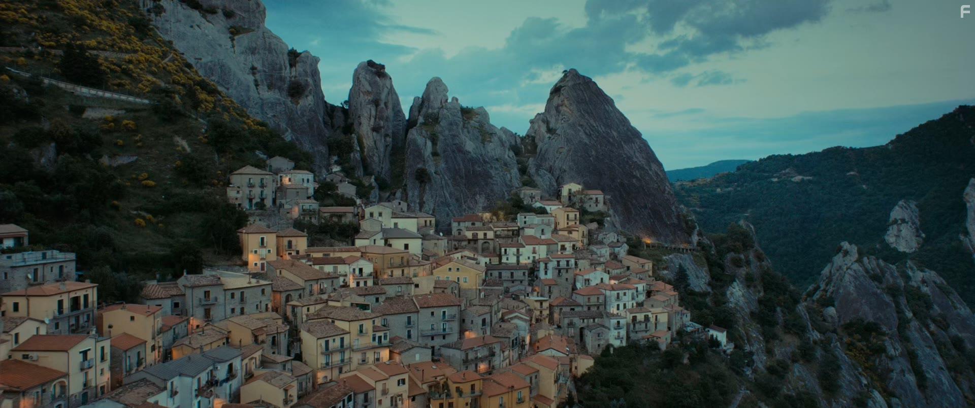 Un paese quasi perfetto (2016)