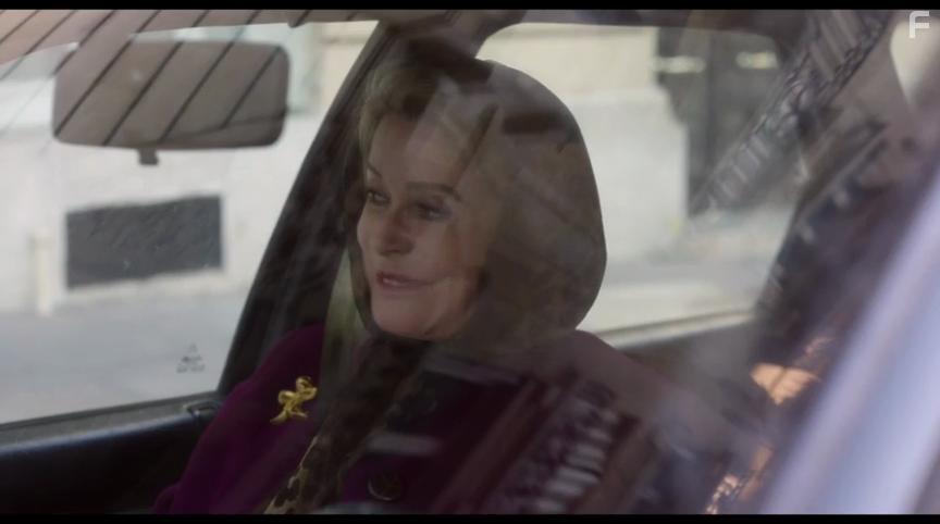 Catherine Deneuve in Sage femme (2017)