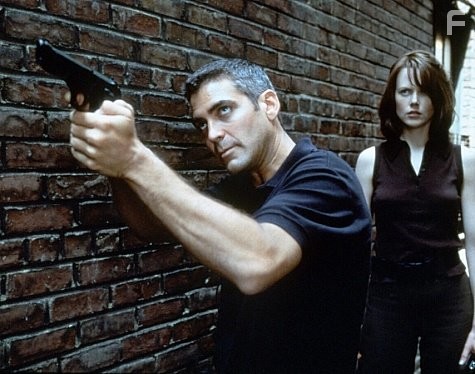 George Clooney and Nicole Kidman in Миротворец (1997)