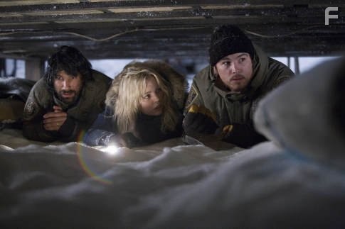 Josh Hartnett, Manu Bennett, and Melissa George in 30 Дней ночи (2007)