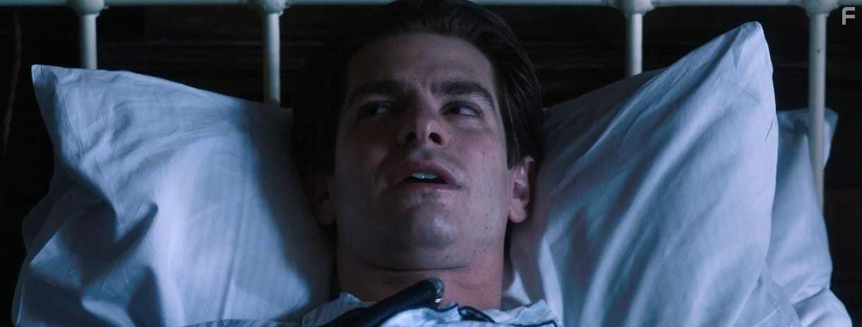 Andrew Garfield in Breathe (2017)
