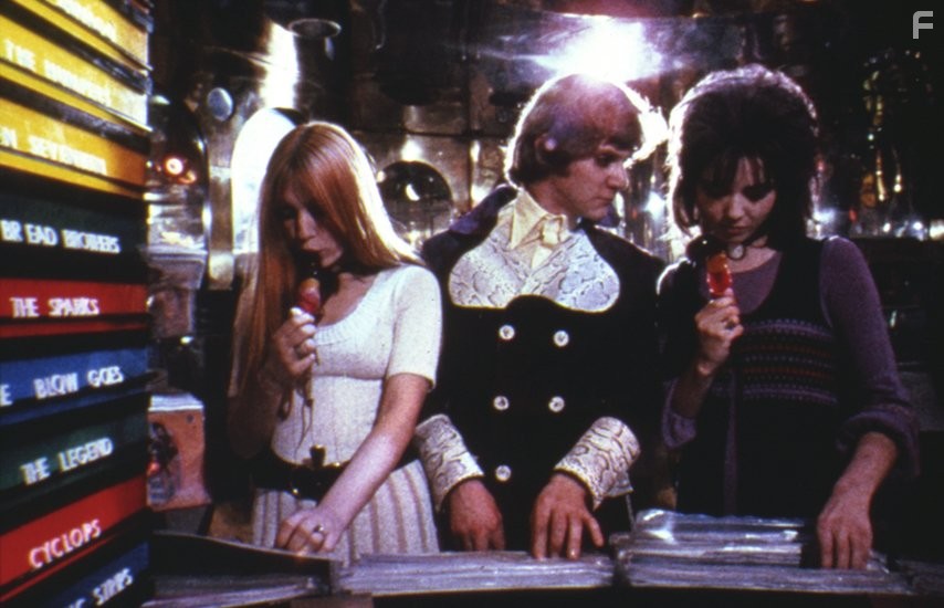 Malcolm McDowell, Gillian Hills, and Barbara Scott in Заводной апельсин (1971)