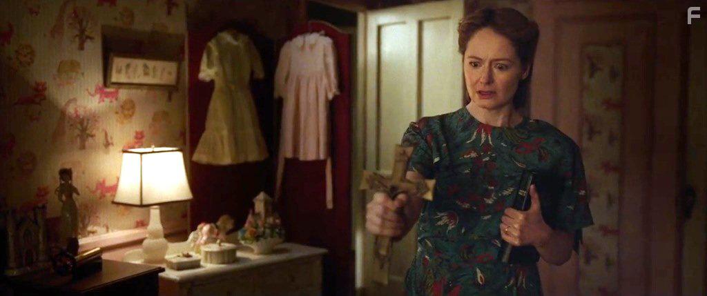Miranda Otto in Annabelle: Creation (2017)