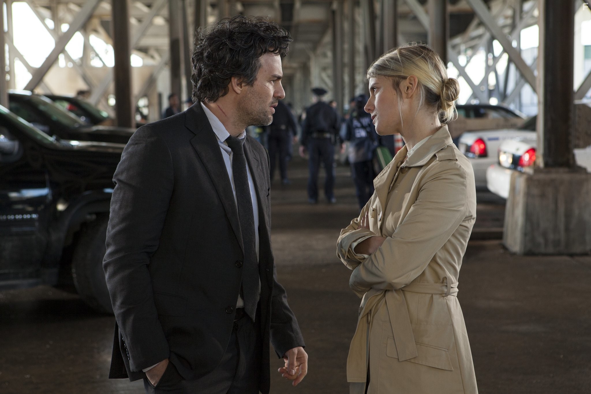 M?lanie Laurent and Mark Ruffalo in Иллюзия обмана (2013)