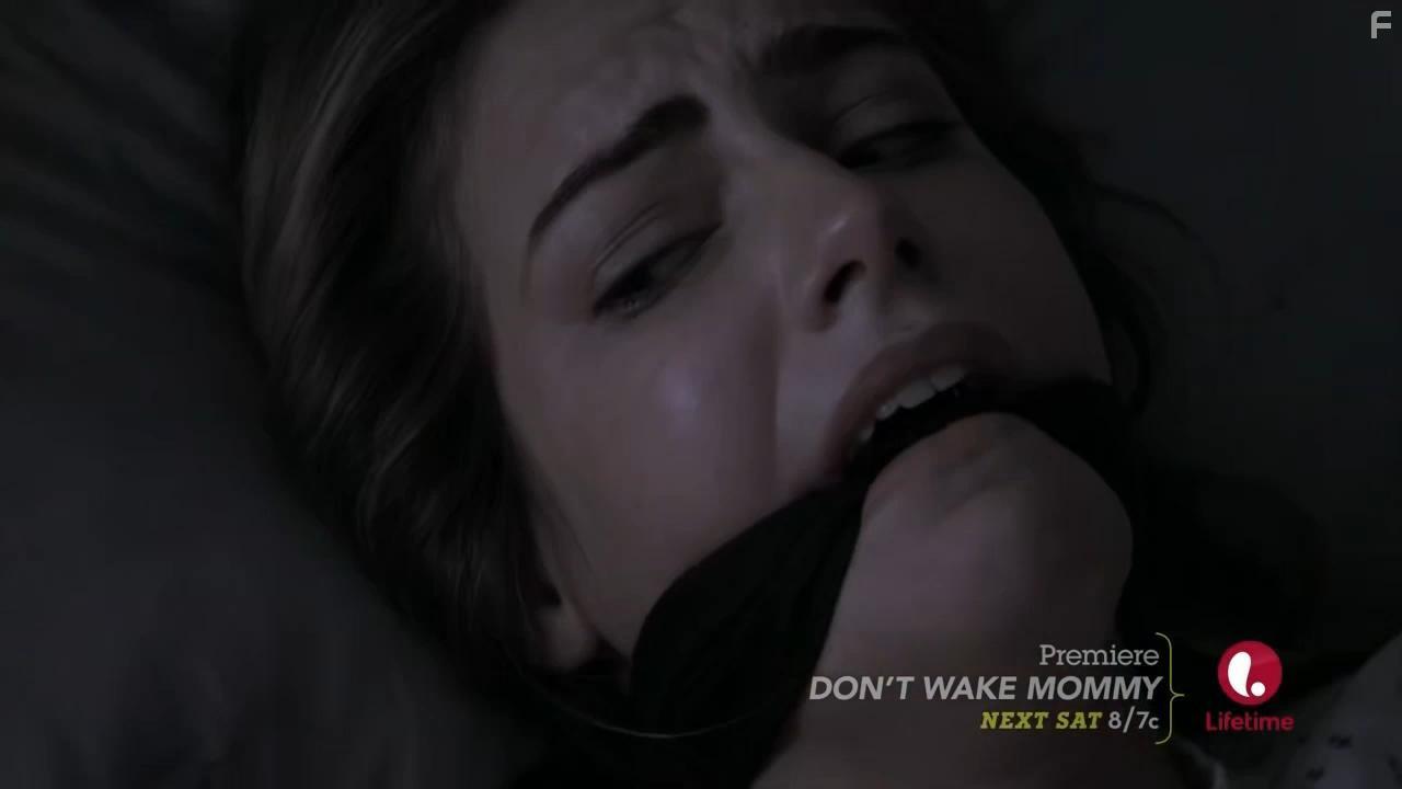 Brianna Joy Chomer in Stalked by My Doctor (2015)