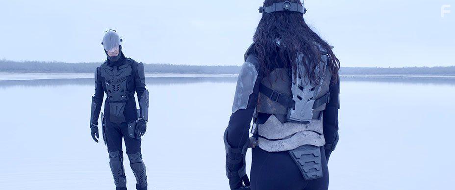 Deanna Grace Congo and Cameron White in Alien Reign of Man (2017)