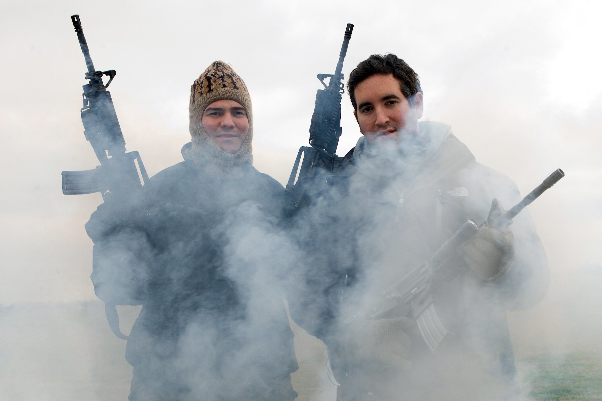 Jon Hurwitz and Hayden Schlossberg in Гарольд и Кумар: Побег из Гуантанамо (2008)