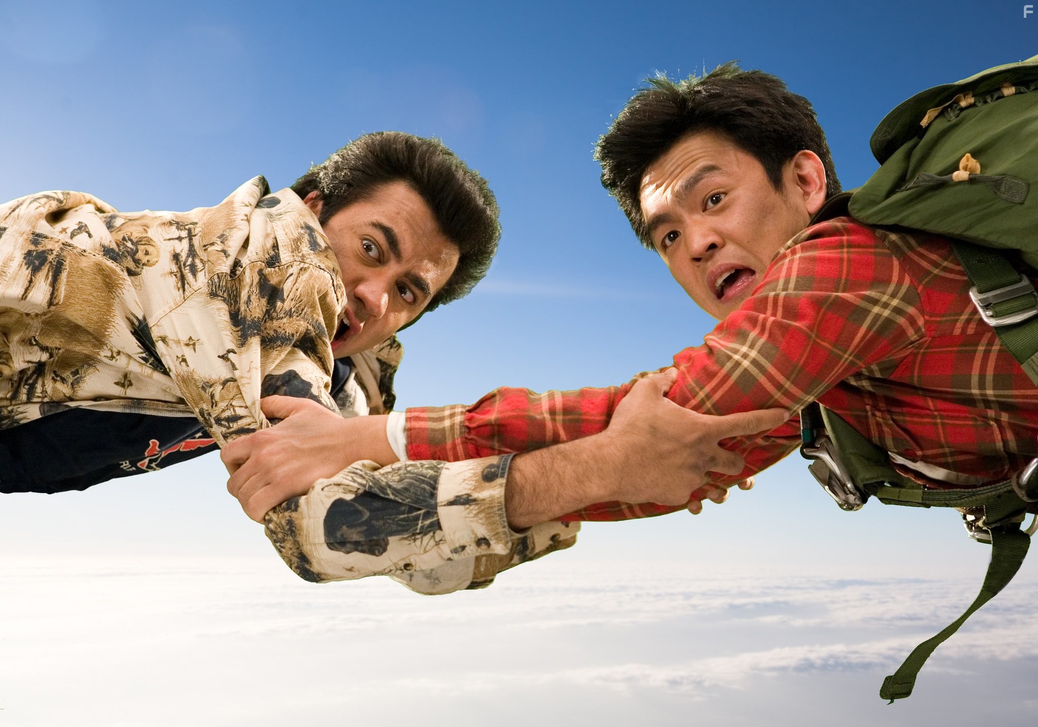 John Cho and Kal Penn in Гарольд и Кумар: Побег из Гуантанамо (2008)