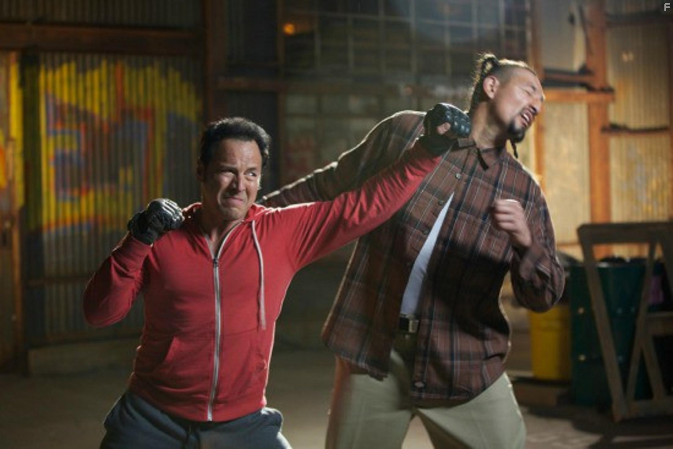 Hector Echavarria in Chavez Cage of Glory (2013)