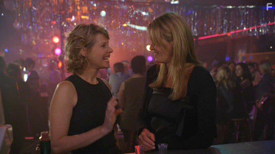 Elle Macpherson and Kate Capshaw in A Girl Thing (2001)