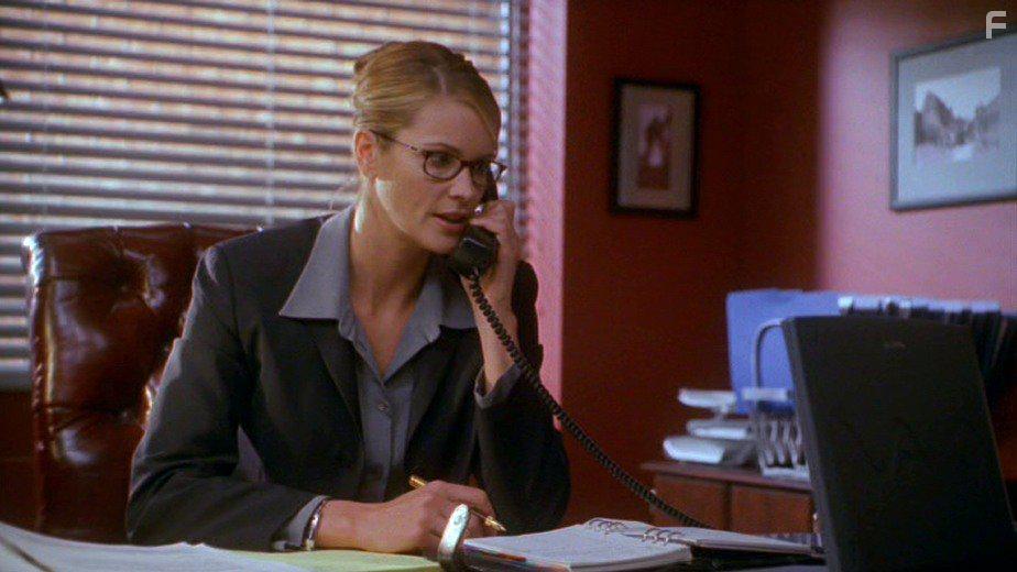 Elle Macpherson in A Girl Thing (2001)