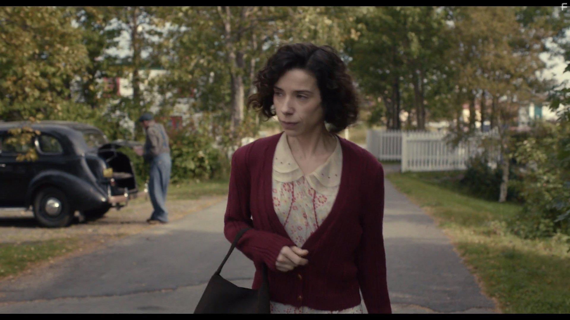 Sally Hawkins in Maudie (2016)