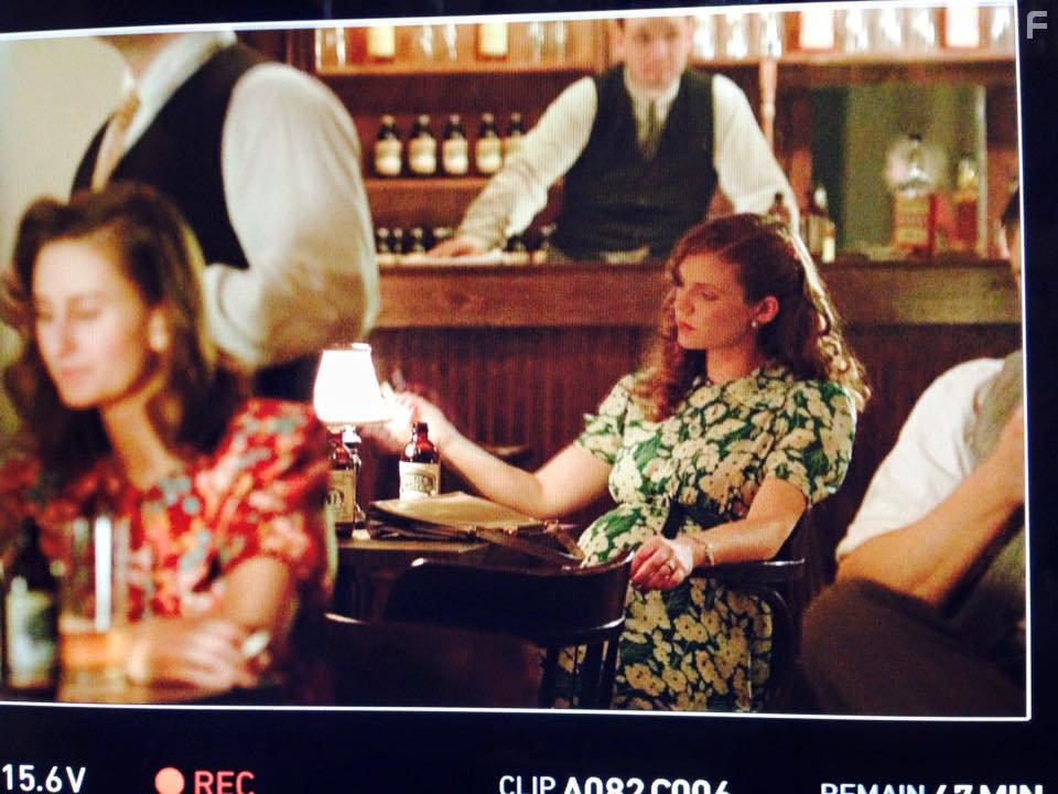 Kate Ross and Erin Mick in Maudie (2016)