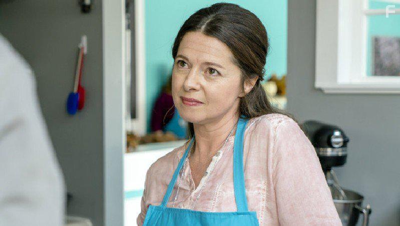 Jennifer-Juniper Angeli in Pumpkin Pie Wars (2016)