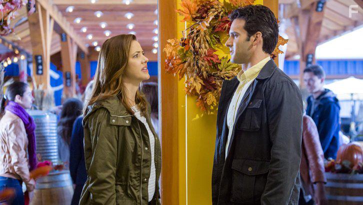 Julie Gonzalo and Eric Aragon in Pumpkin Pie Wars (2016)