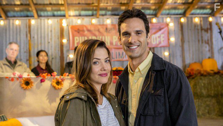 Julie Gonzalo and Eric Aragon in Pumpkin Pie Wars (2016)