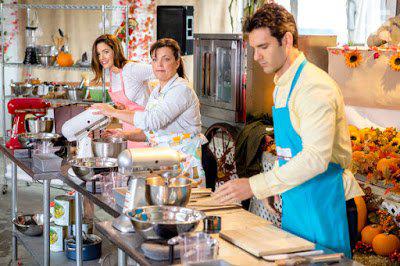 Julie Gonzalo and Eric Aragon in Pumpkin Pie Wars (2016)