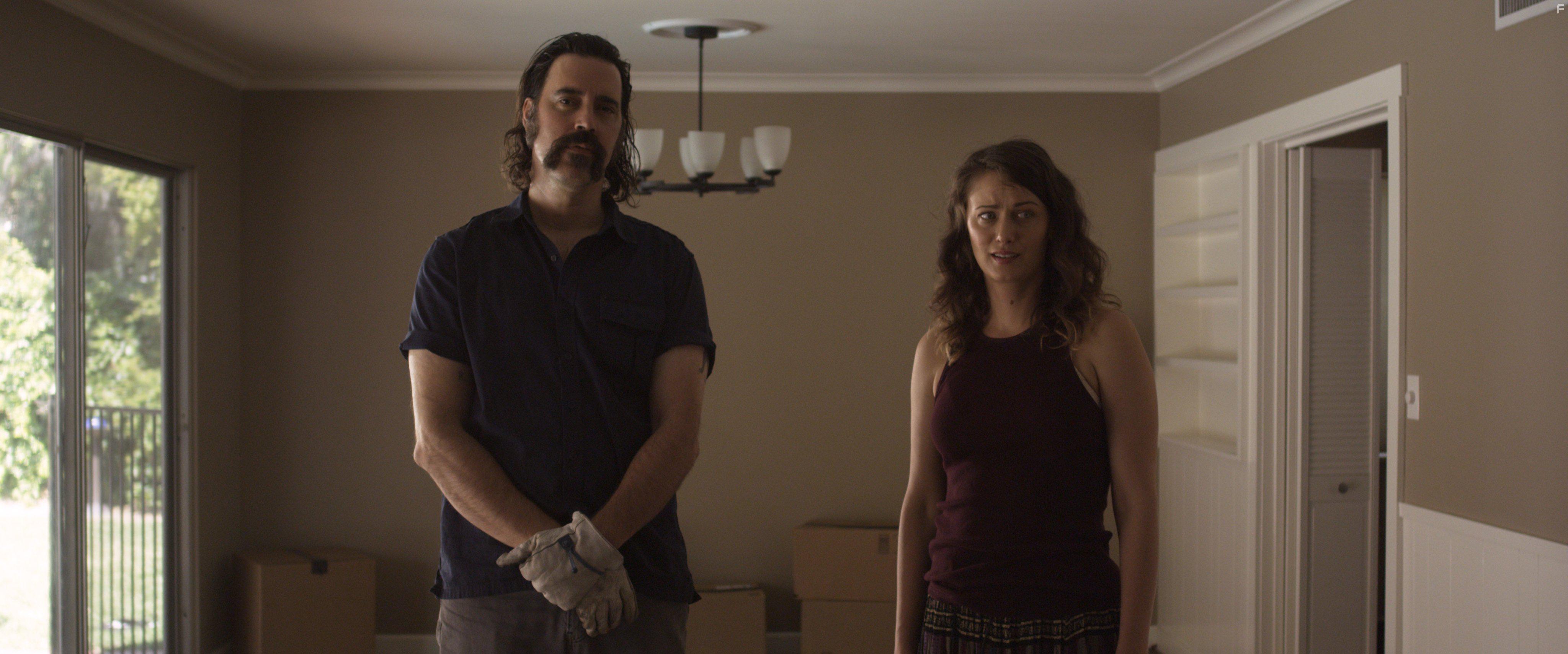 Jeff Daniel Phillips and Deanna Russo in The Ice Cream Truck (2017)